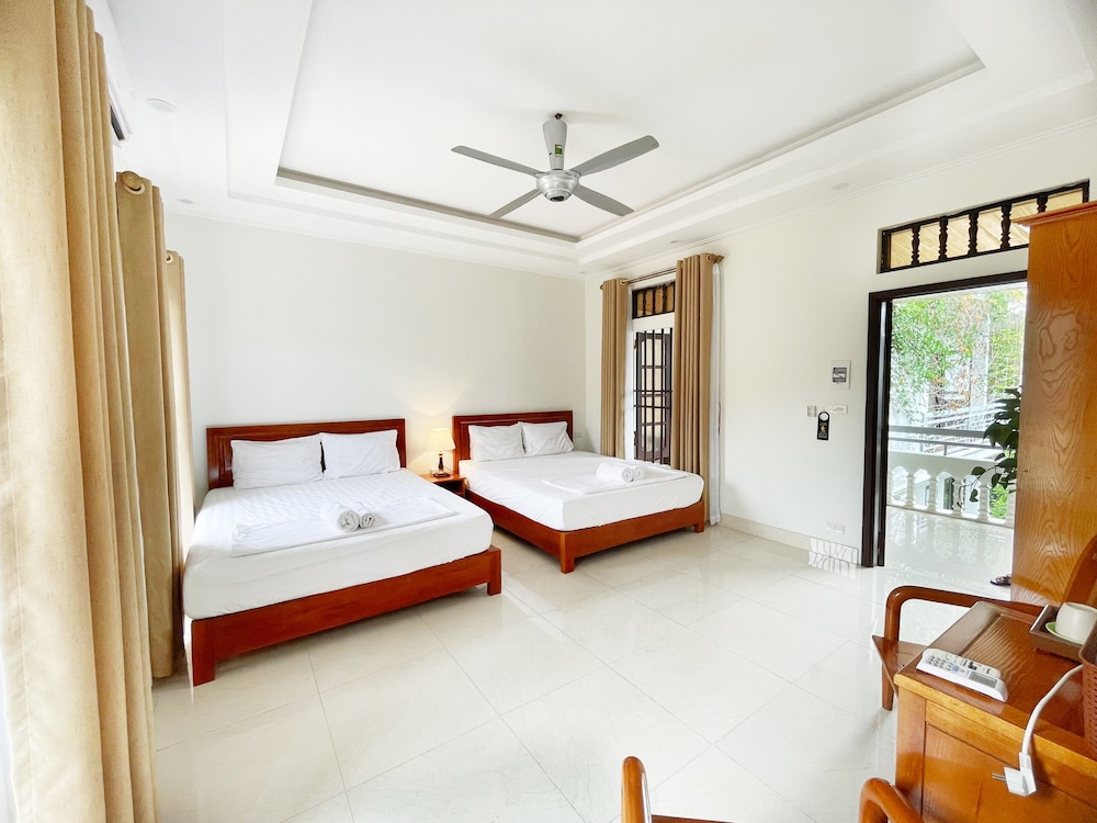 Family Quadruple Room - Photo 4