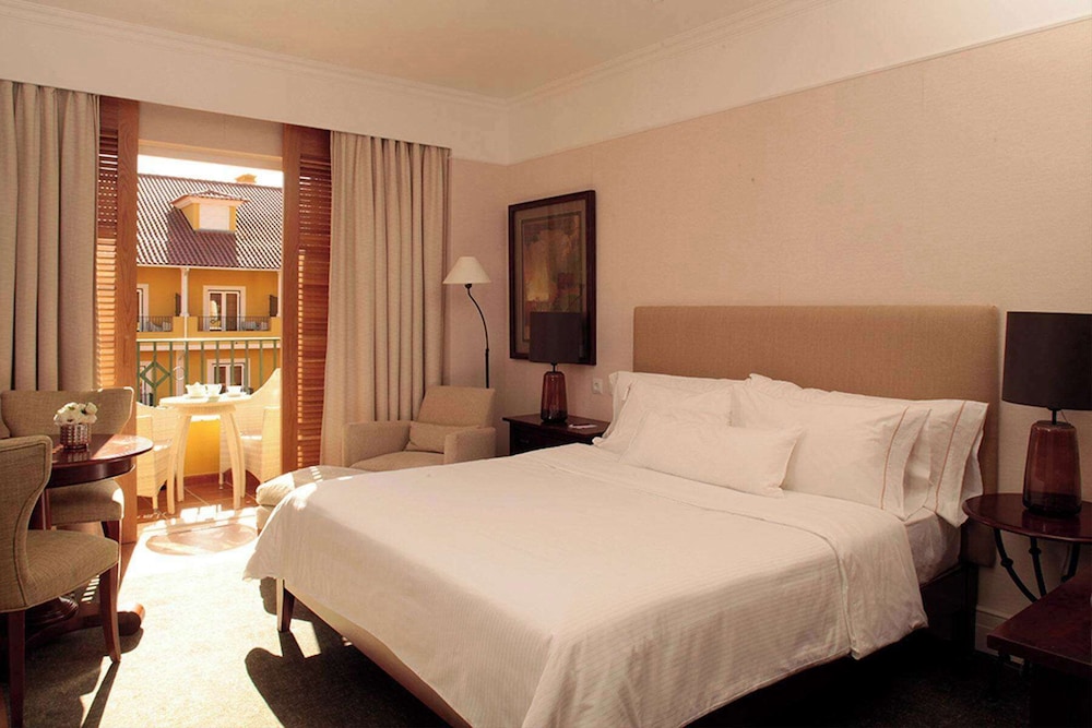 Room, 1 King Bed, Patio - Photo 2