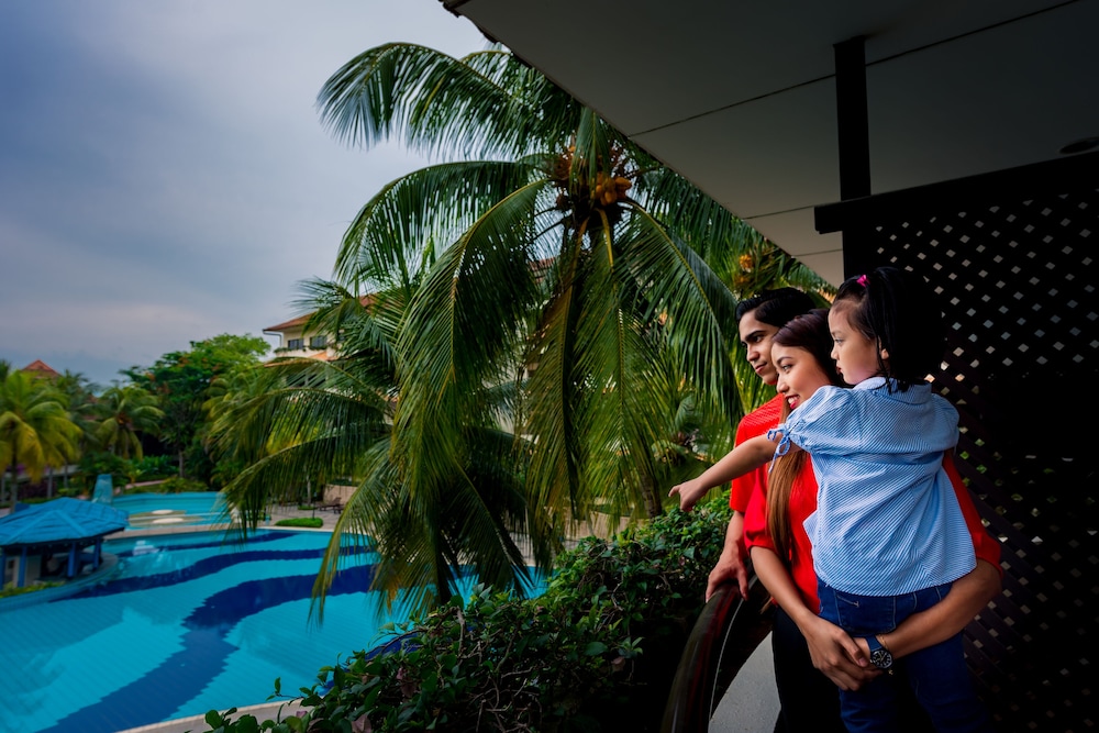 Premier Deluxe Twin Room (Newly Renovated) photo 3