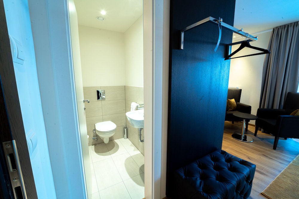 Deluxe Double Room, 1 Bedroom, Non Smoking photo 3