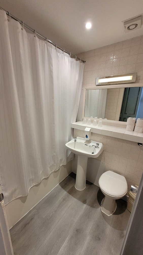 Standard Double Room - Photo 6