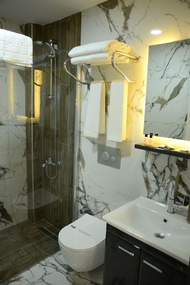 Standard Double or Twin Room photo 2