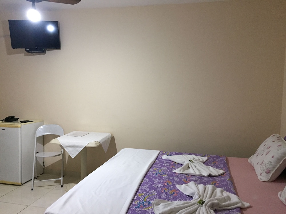 Basic Quadruple Room, Multiple Beds, Non Smoking photo 2