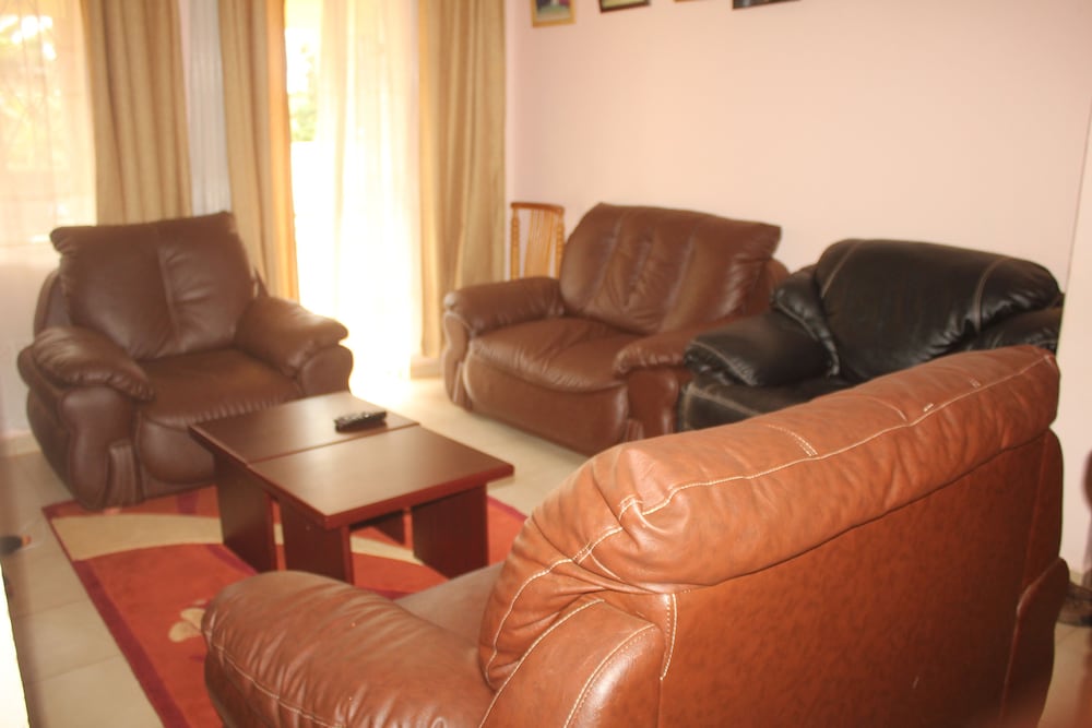 House, 2 Bedrooms, Courtyard View
