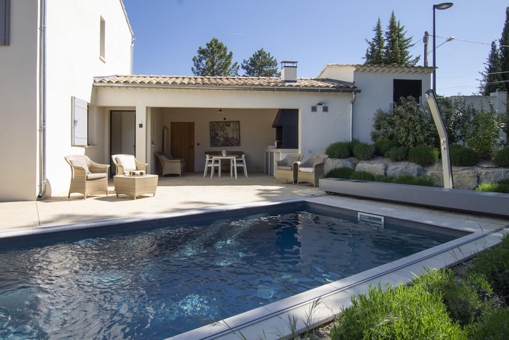 Villa photo 1