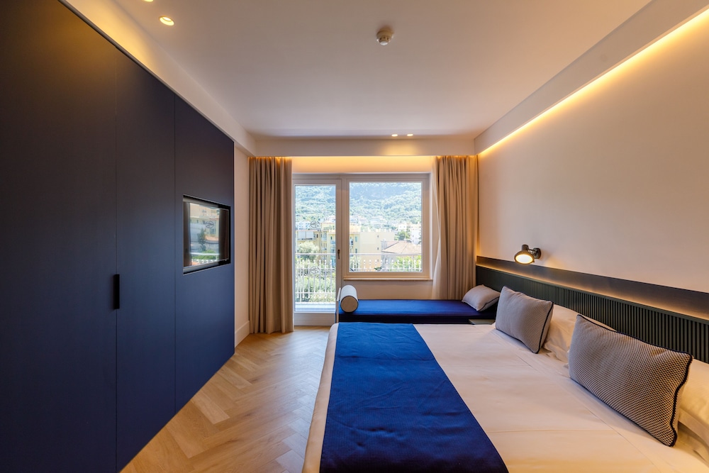 Deluxe Double or Twin Room - Photo 1