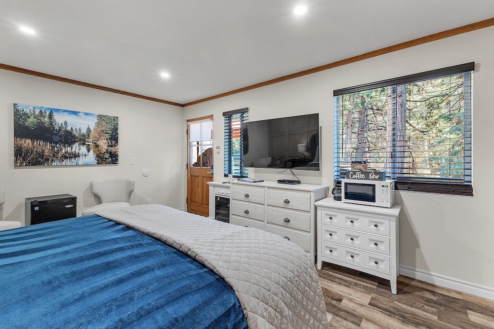 Off-Site Room - Babbling Brook