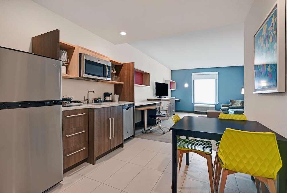 Suite, 1 King Bed, Hearing Accessible (Hearing) - Photo 4
