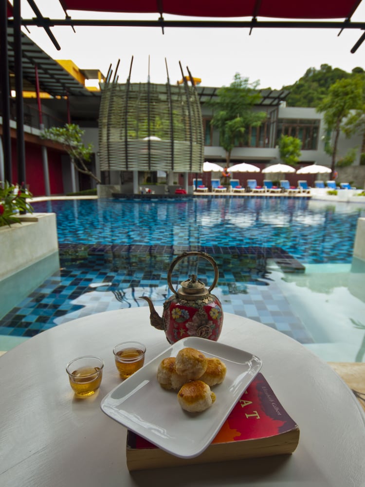 Deluxe Room, Pool Access - Photo 7
