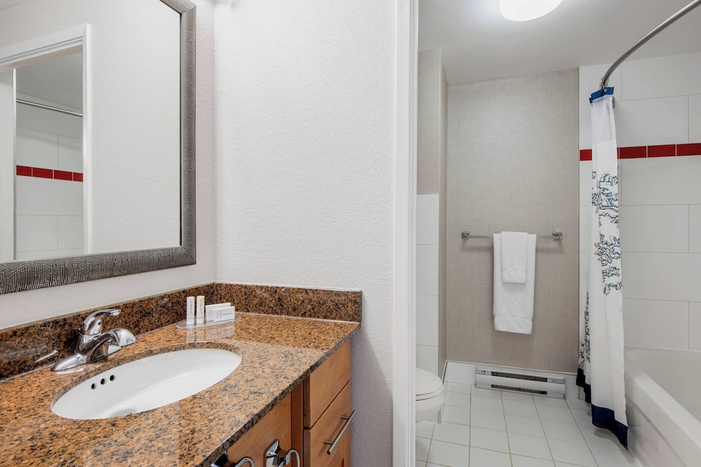 Suite, 1 Bedroom, Non Smoking, City View - Photo 5