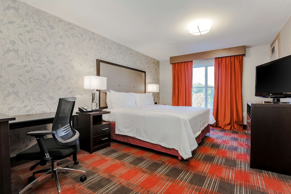 Suite, 2 Bedrooms, Accessible, Non Smoking (Mobility, Roll-in Shower) photo 1