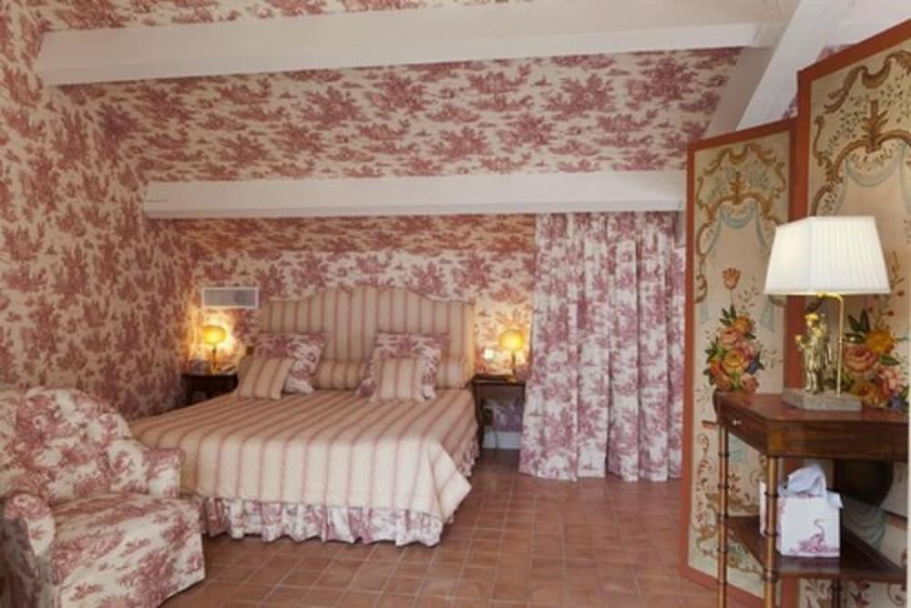 Double Room (Roussanne)