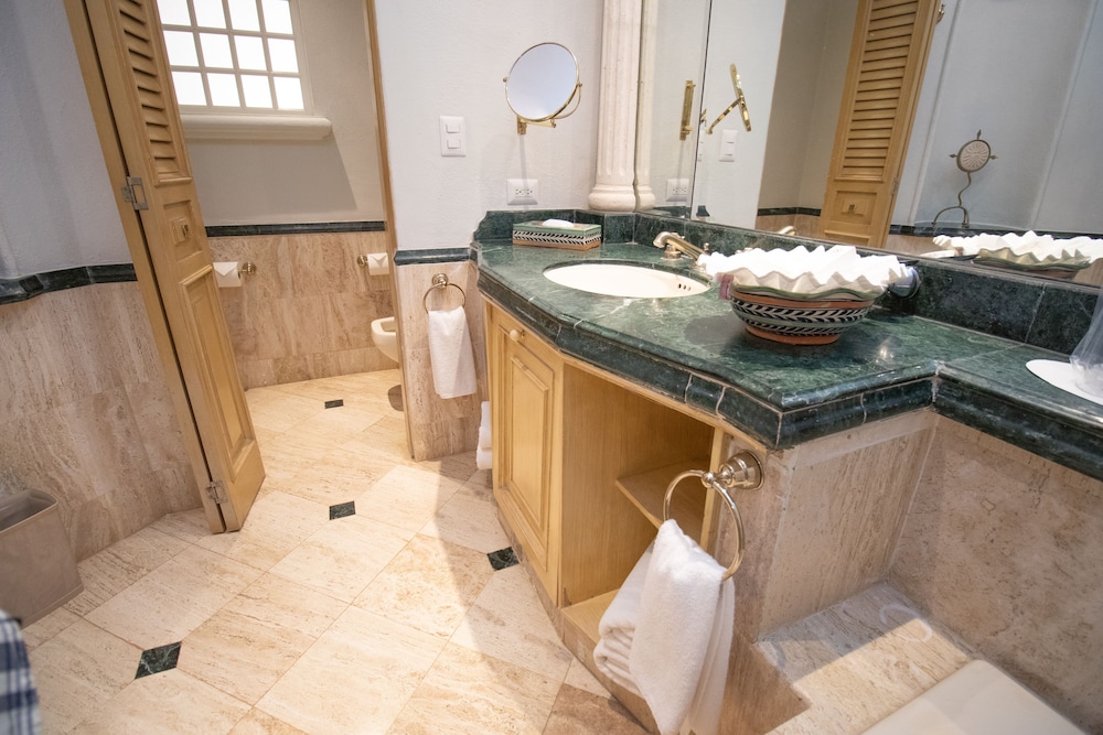 Double Room (Kids Stay Included) - Photo 20