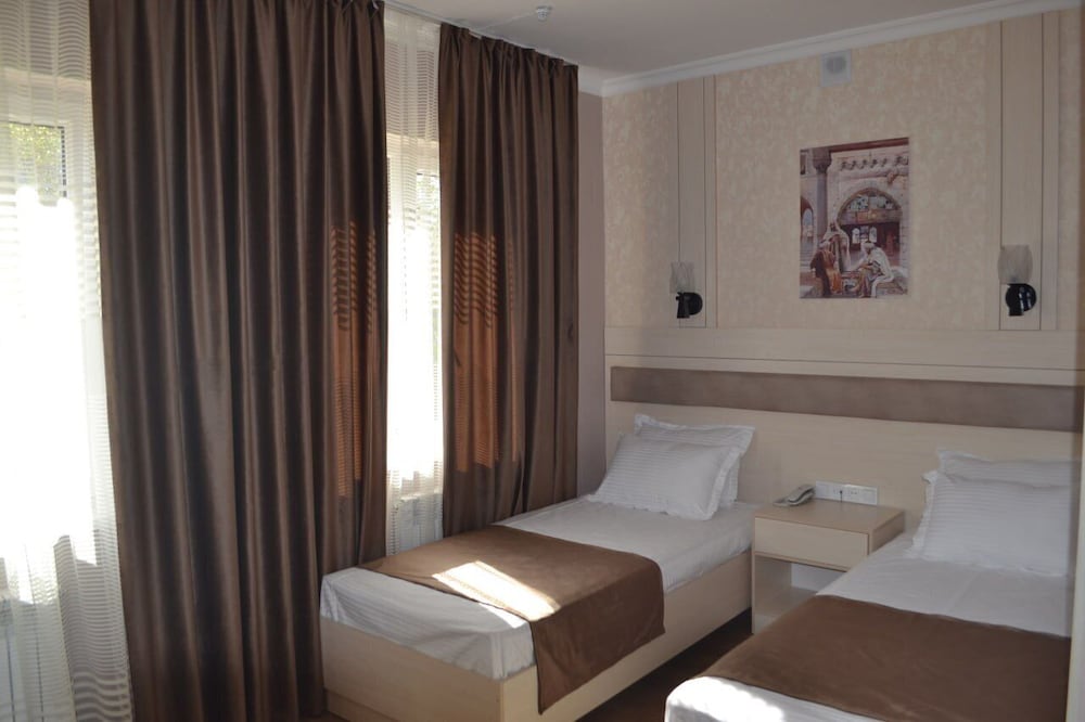 Basic Double or Twin Room photo 1