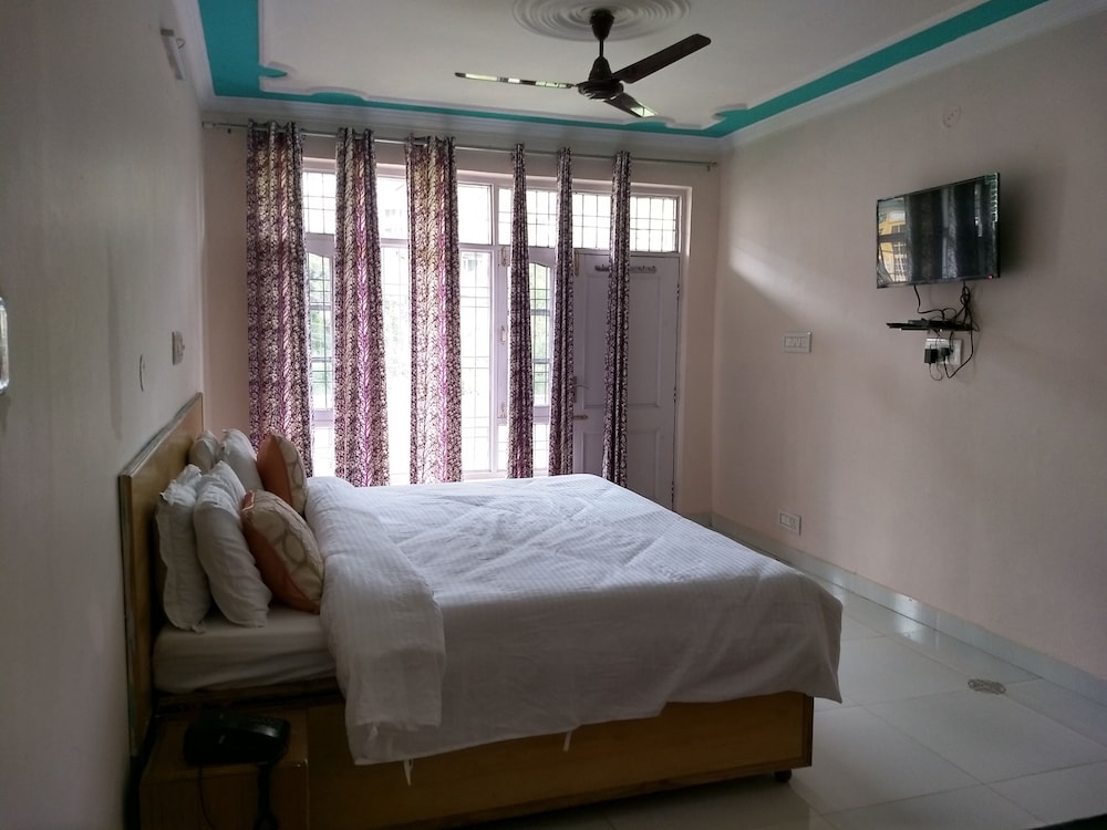 Standard Twin Room, 1 Bedroom, City View