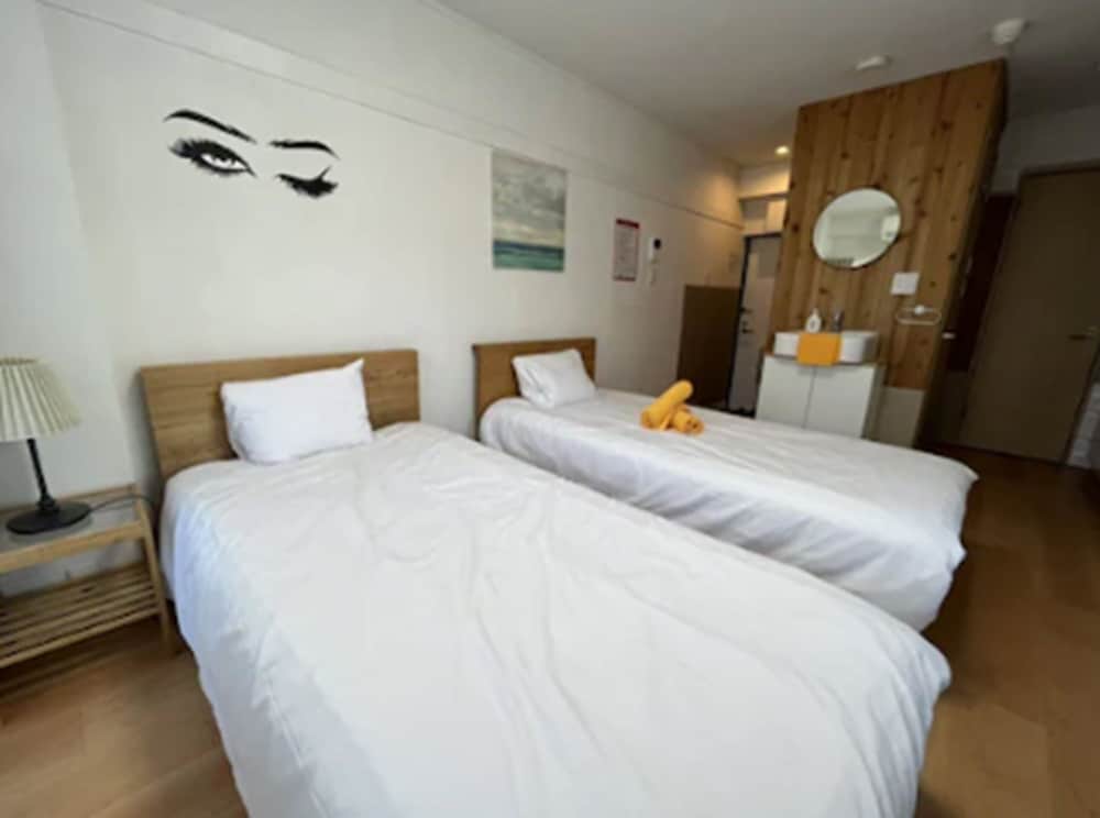 Twin Room, Non Smoking - Photo 1