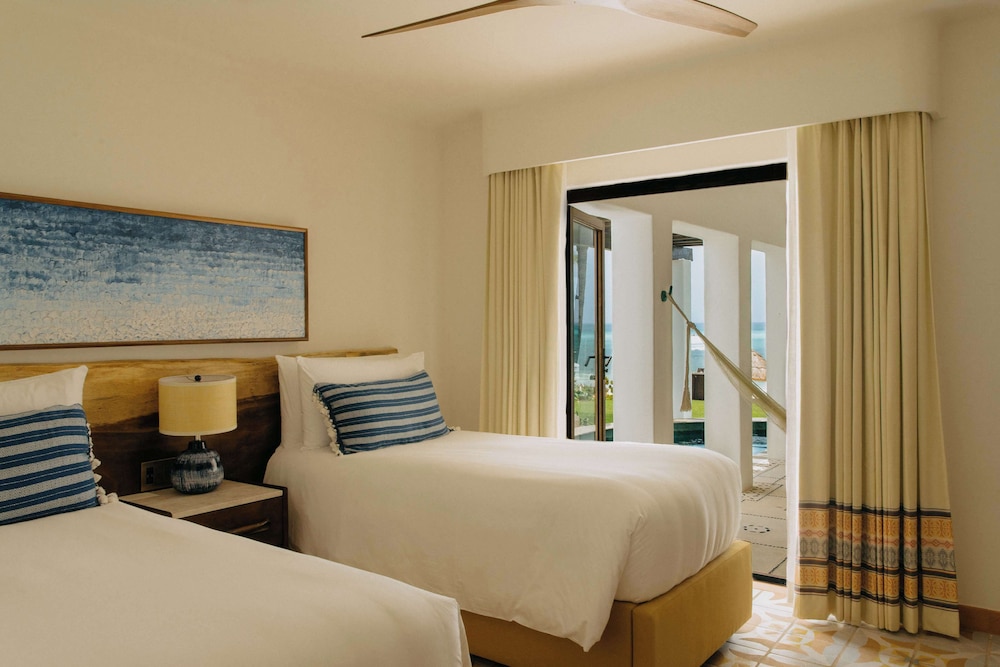 Suite, 2 Bedrooms, Oceanfront (Plunge Pool) - Photo 2