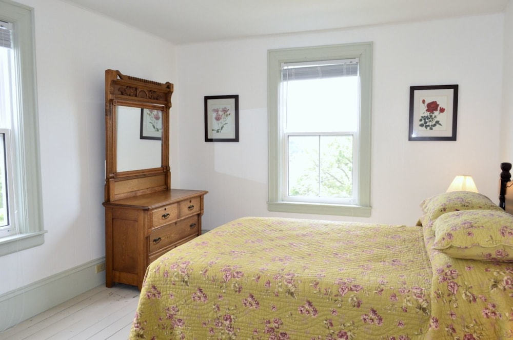 Suite, 2 Bedrooms, Partial Sea View, Sea Facing (Sea Breeze)