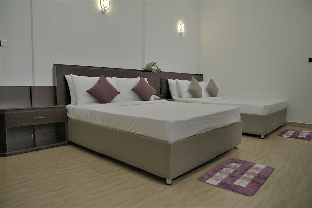 Family Studio with Jacuzzi