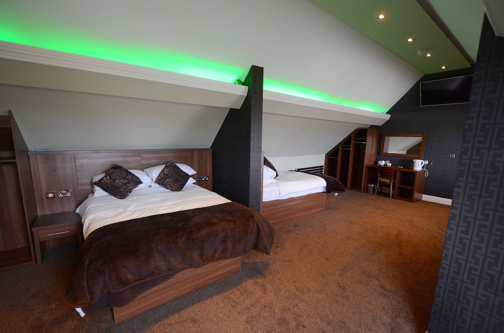 Executive Suite, Ensuite photo 2