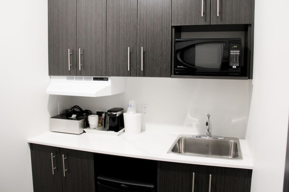Standard Room, 1 King Bed with Sofa bed, Kitchenette (with Sofabed) - Photo 8