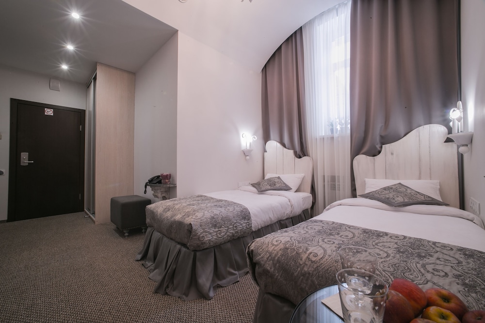 Standard Twin Room photo 1