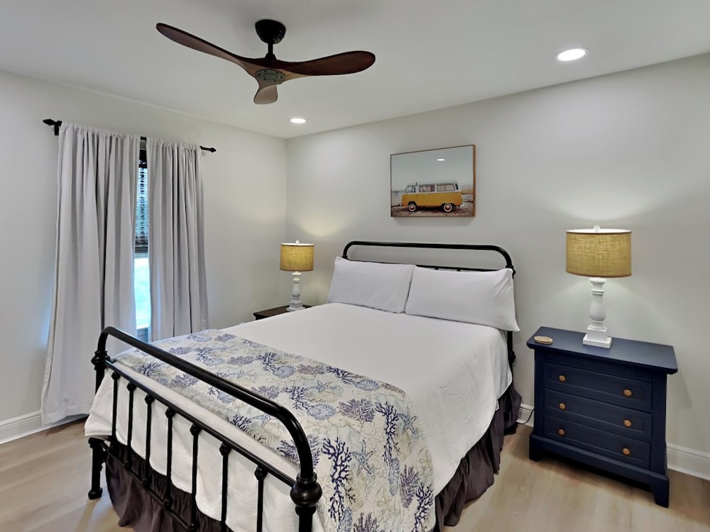 House, Multiple Beds, Balcony, Garden View (Palm Breeze at Inlet Beach)