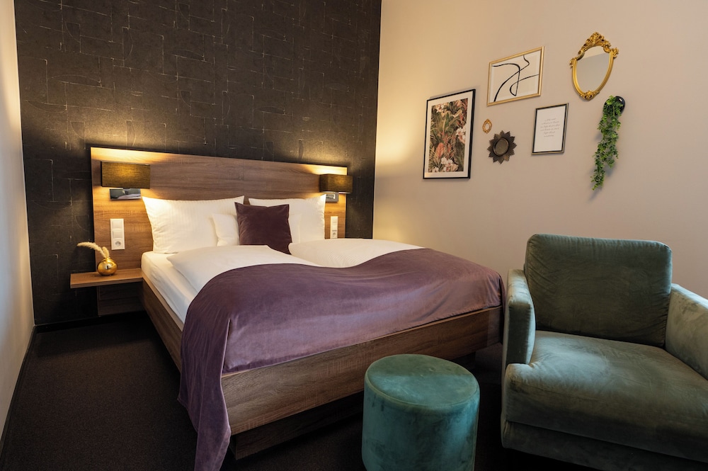 Deluxe Double Room, Non Smoking - Photo 4