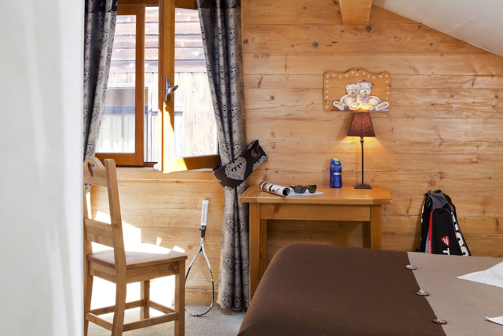 Double Room (mansardée ou non avec fenêtre)