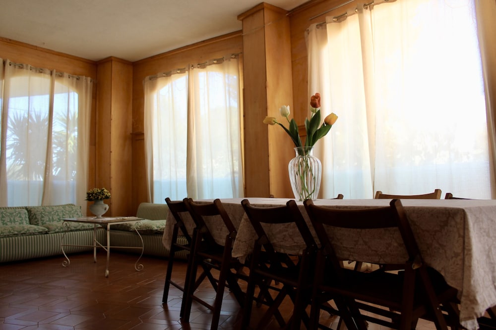 Deluxe Villa photo 3