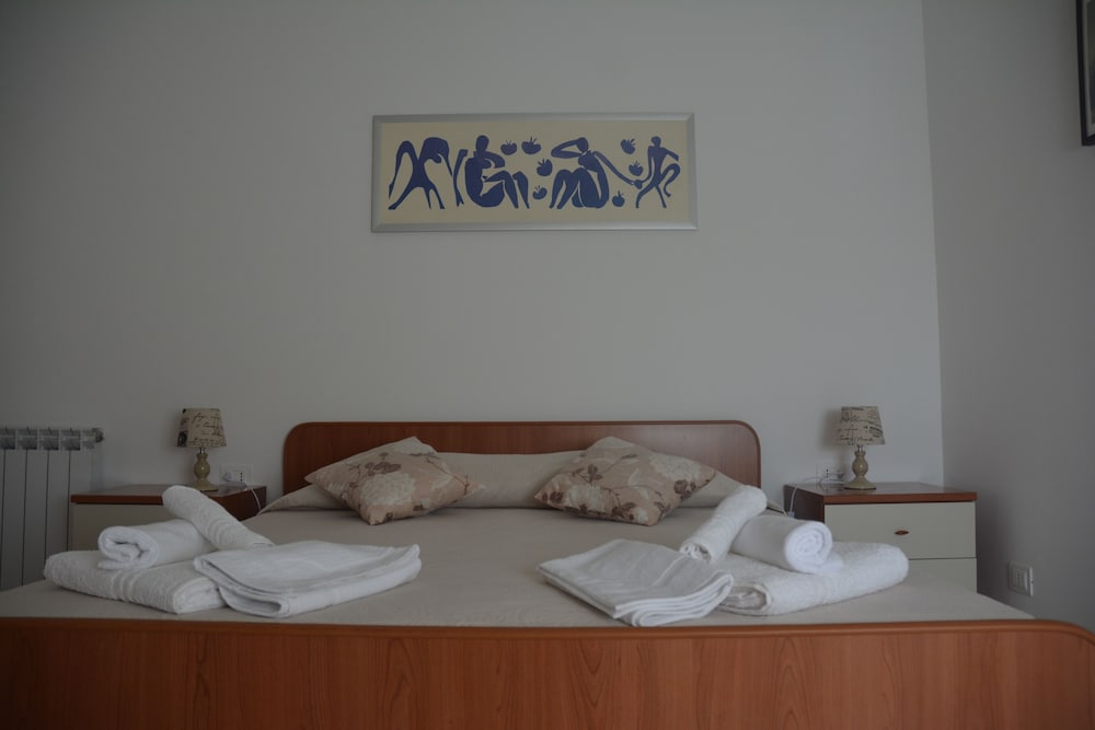 Deluxe Room, Shared Bathroom