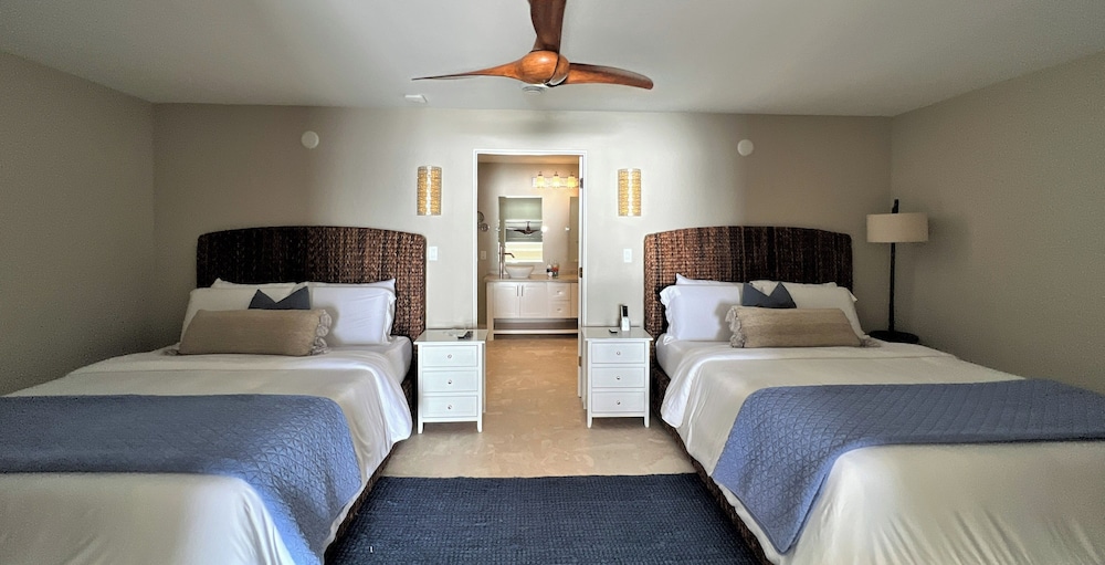 2 Beds Queen Suite