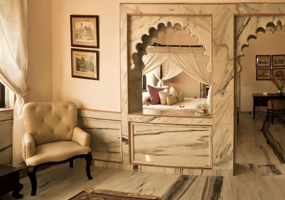 City Suite - Photo 3