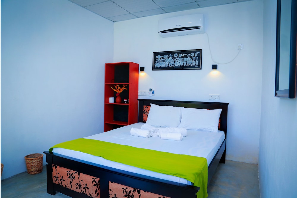 Comfort Bungalow, 1 King Bed, Accessible, Lagoon View