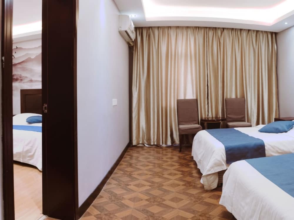 Superior Twin Room photo 3