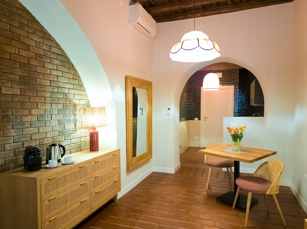 Family Apartment, 1 Bedroom, Non Smoking, Annex Building photo 2