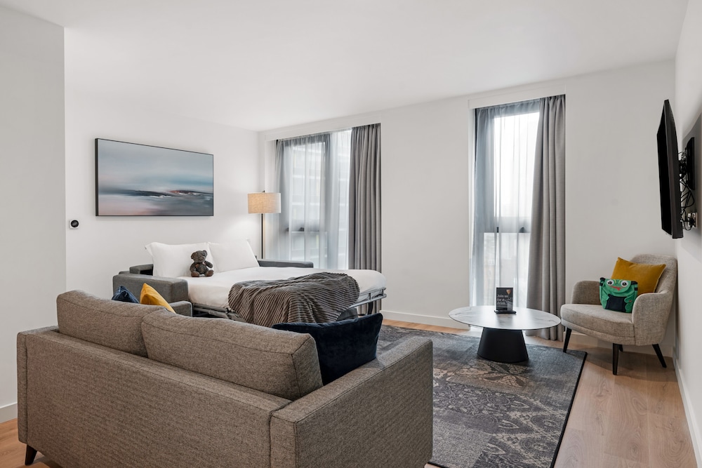 One Bedroom Family Apartment - Photo 2