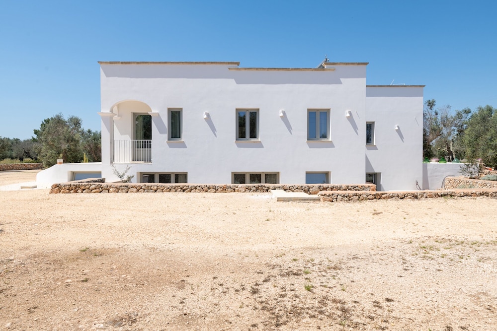 Villa, Multiple Bedrooms, Smoking, Private Pool photo 2