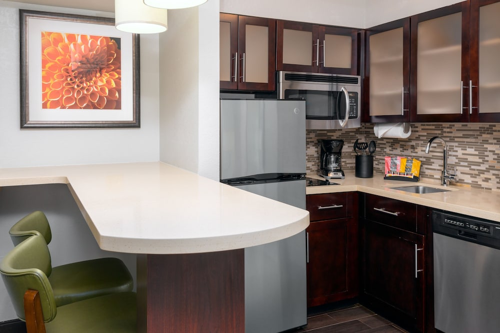 Suite, 1 Bedroom, Kitchen