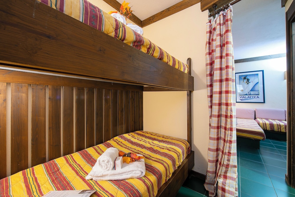 Family Studio, Mountainside (Grange Hike & Ski - 08C Sestriere) photo 1