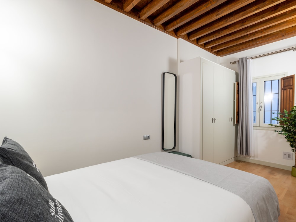 One-Bedroom Apartment (Ground Floor) - Photo 9