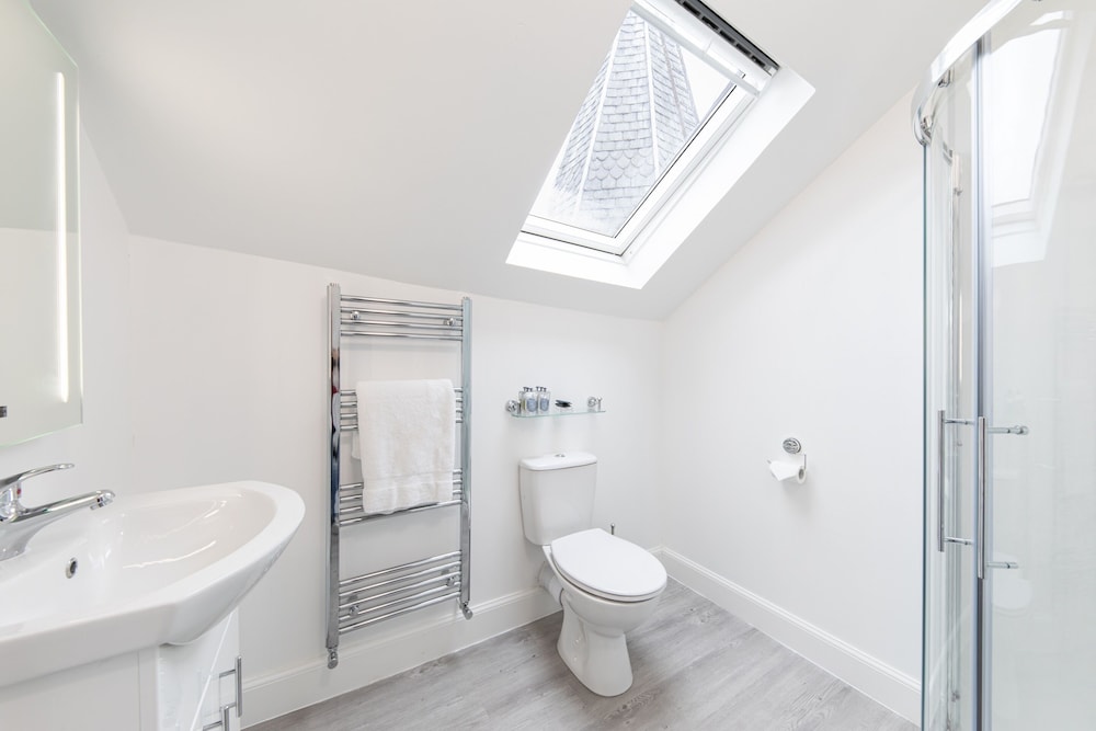 Double Room - Photo 15