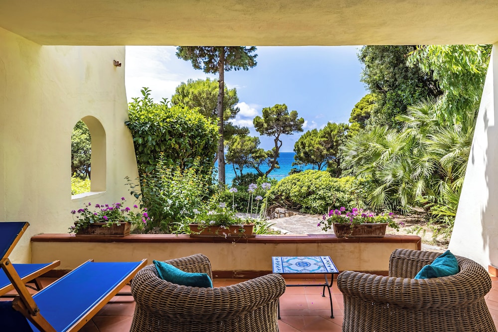 Garden Double room with sea view and terrace photo 3