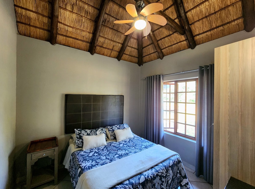 Chalet, 2 Bedrooms (Self-catering )