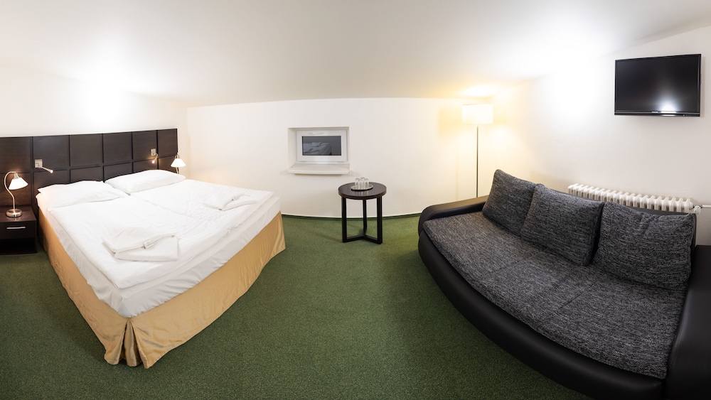 Family Apartment (7 People) photo 2