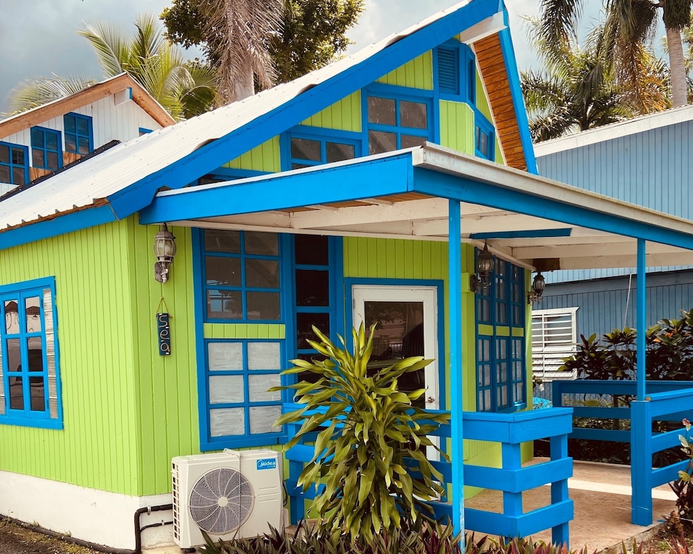 Premium Chalet, 1 Queen Bed with Sofa bed, Kitchen, Ground Floor