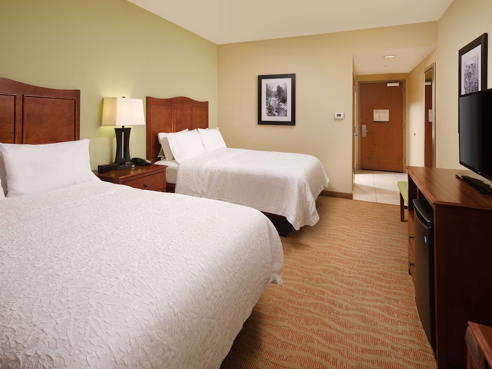 Room, 2 Queen Beds, Non Smoking photo 3
