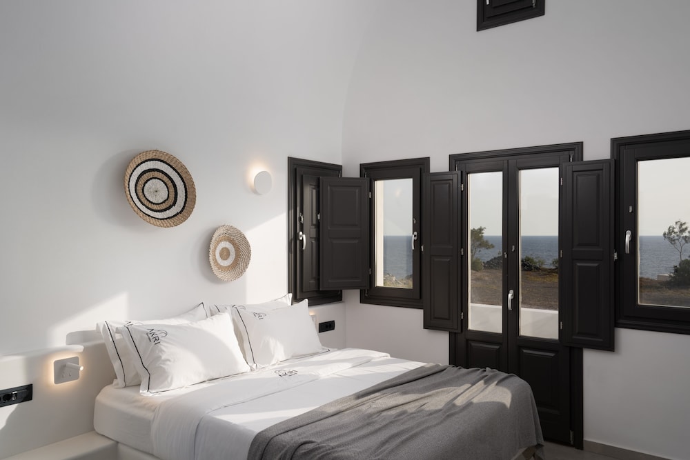 AKRI Vourvoulos Villa 2
