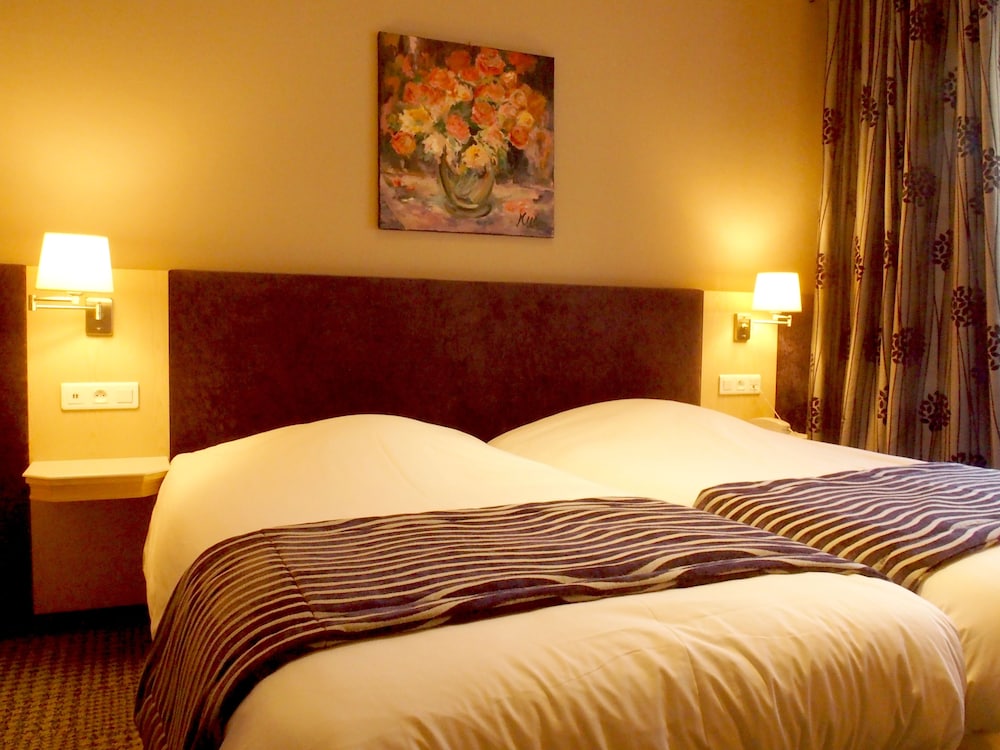 Standard Room, 2 Twin Beds photo 2