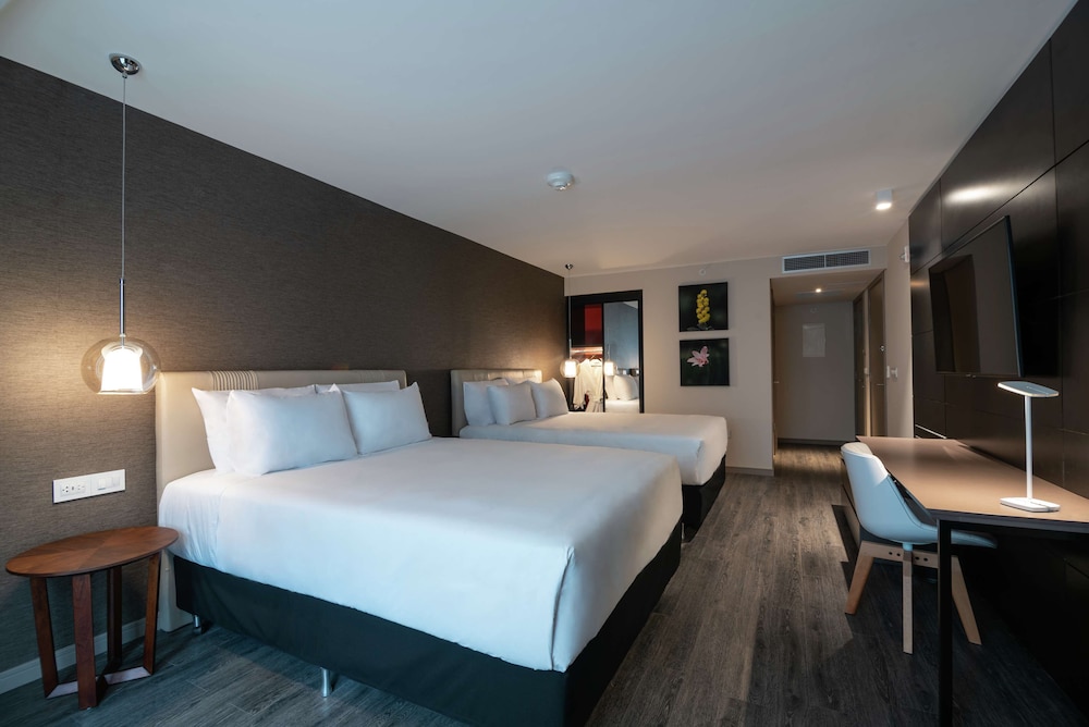 Room, 2 Queen Beds, Accessible (Hearing) - Photo 7